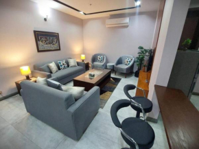 Cozy & spacious 2 BHK apartment
